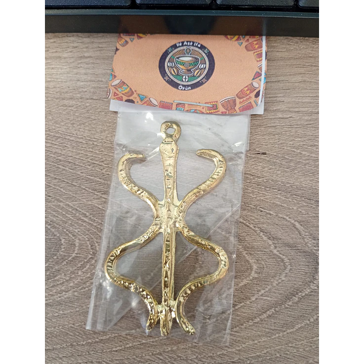 Pingente bastão serpentes dourado 1