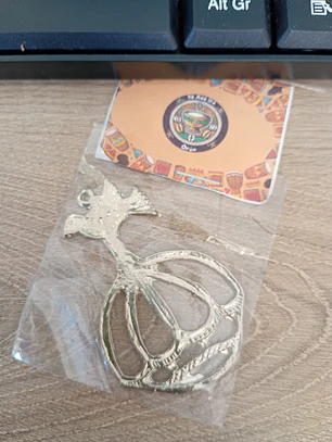 Pingente coroa prata