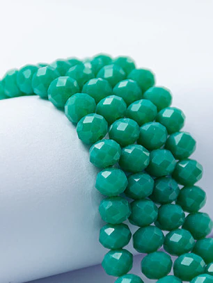 Fio de contas cristal verde leitoso 4mm