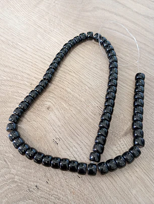 Fio de contas loiça preto 8mm - 65 contas