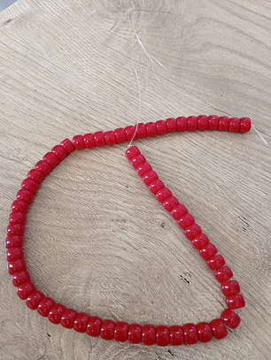 Fio de contas loiça vermelho 8mm - 64 contas