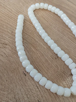 Fio de contas loiça branco 8mm - 60 contas