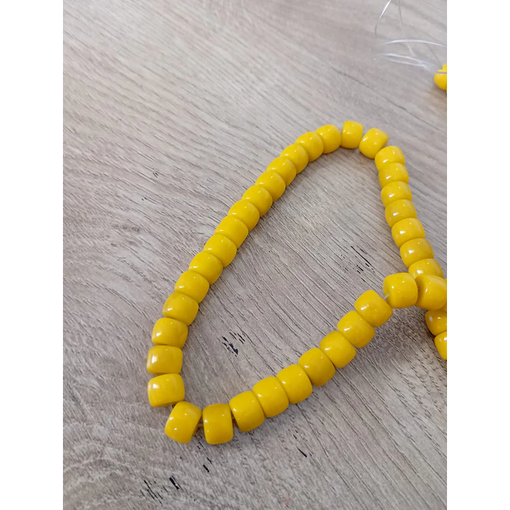 Fio de contas loiça amarelo 8mm - 65 contas 2
