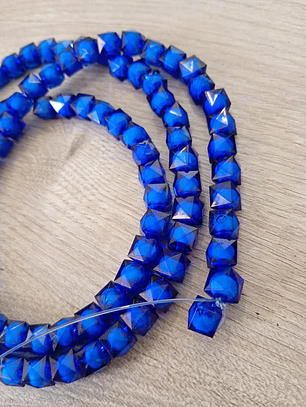 Fio acrílico quadrado facetado cristal miolo azul royal 8mm