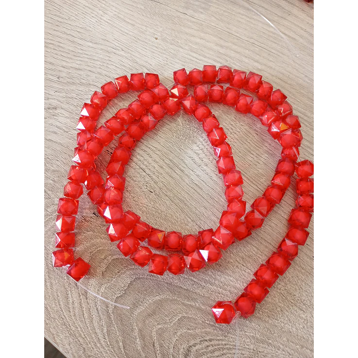 Fio acrílico quadrado facetado cristal vermelho 8mm 1