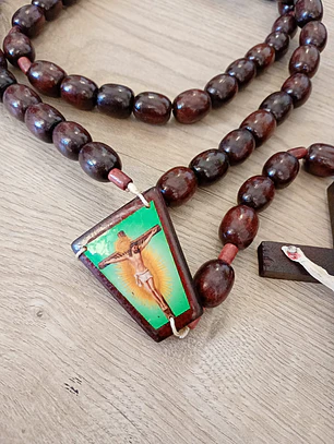 Terço madeira Nossa Senhora das Graças 84cm
