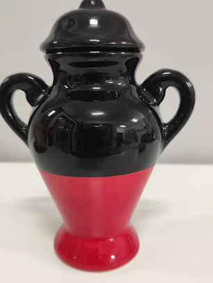 Quartinha de loiça c/ asa 18 cm preto c/ vermelho