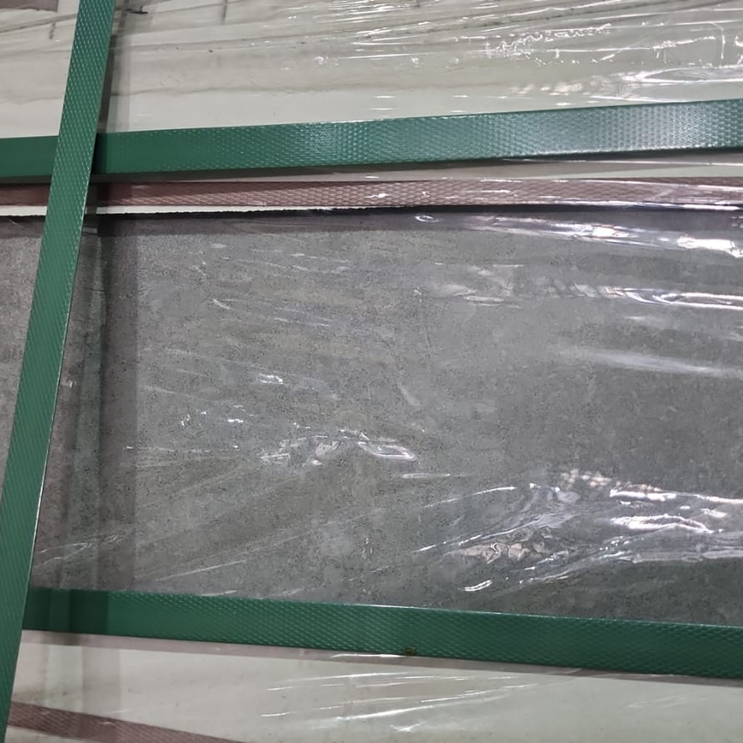 GRES PORCELANATO GREY  / VALOR M2 $13.687 3