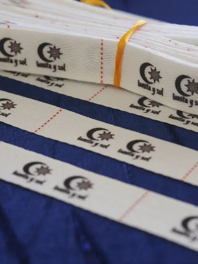 500 Etiquetas de 2x6 cms costura personalizadas, para ropa, nombres, logotipo o texto en cinta espiga 4