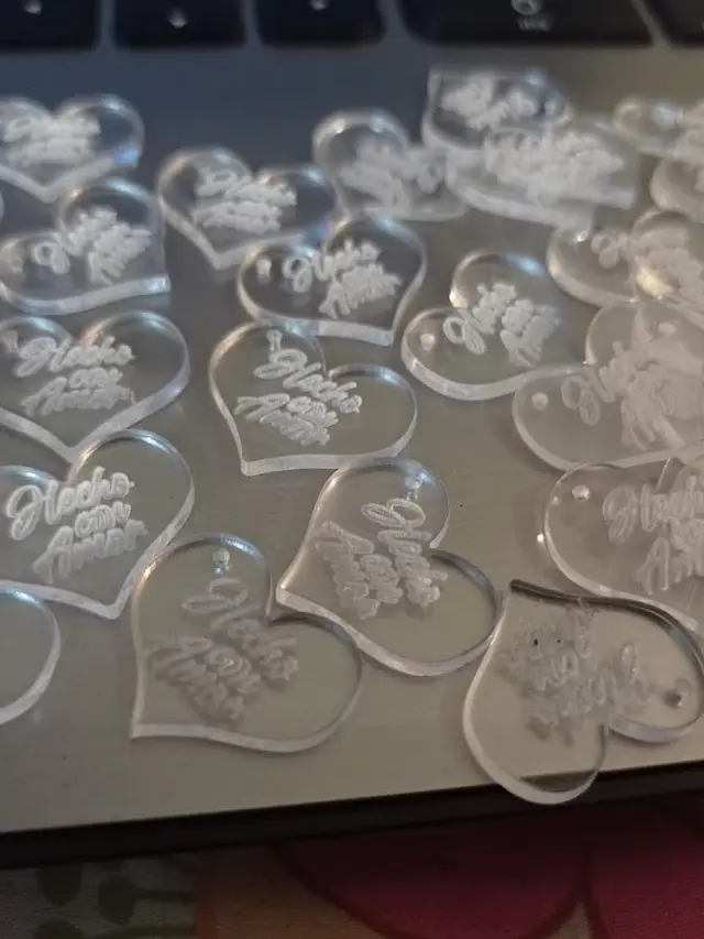 Etiquetas Hecho Con Amor, Acrílico Grabado Laser 1