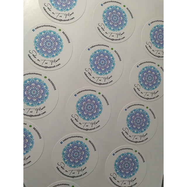 100 Stickers 3.5x3.5cms personalizados