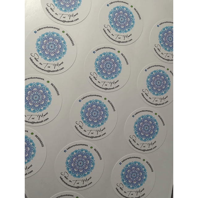 100 Stickers 3,5x3,5 cms personalizados 