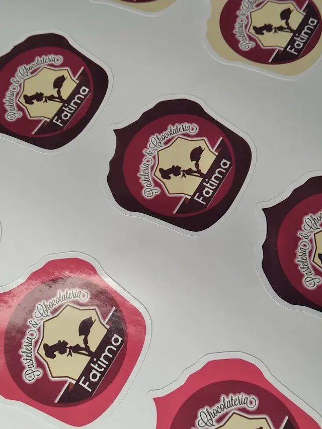 100 Stickers 5 cm Forma Personalizada  1