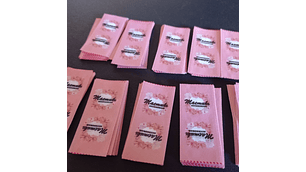 100 Etiquetas Satín 2,5x7 Cms full color cortadas y selladas