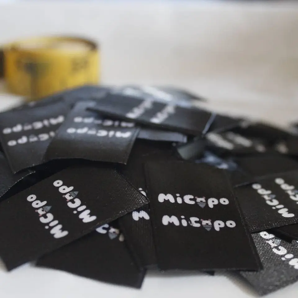 100 Etiquetas Mini Personalizadas Para Accesorios Pequeños  3