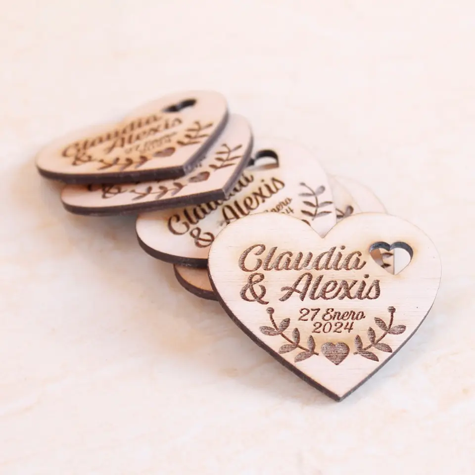 Imanes en madera personalizados 2