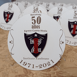 Galvano Mdf blanco grabado con pedestal