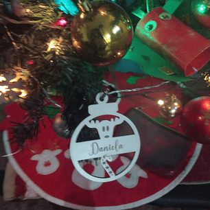 Adornos navideños con nombres personalizados
