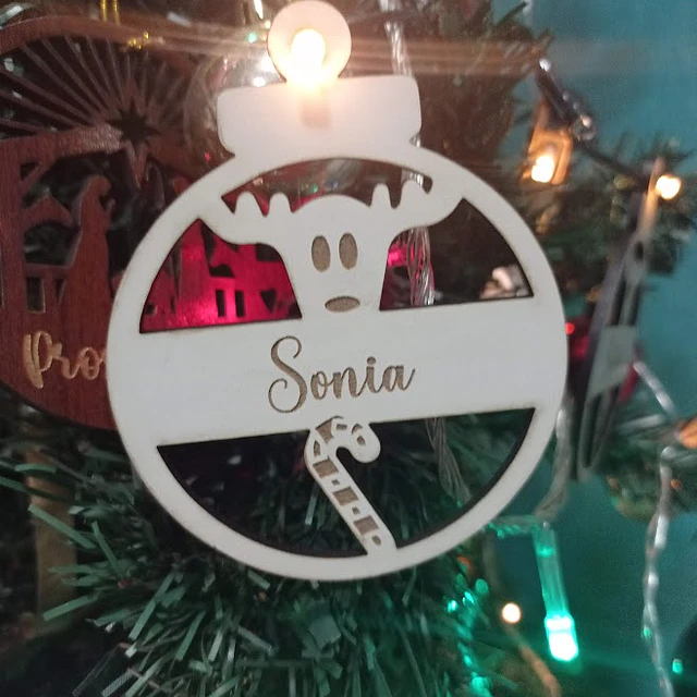 Adornos navideños con nombres personalizados 2