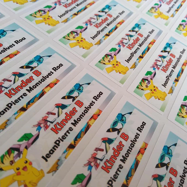 Pack etiquetas ropa y stickers escolares, personajes a elección 6