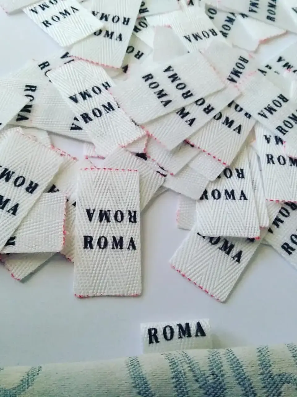 100 Etiquetas Mini Personalizadas Para Accesorios Pequeños  1