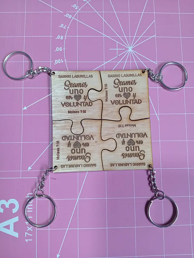 Set de 4 llaveros tipo puzzle 4