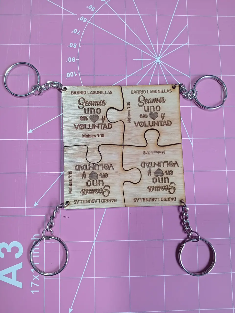 Set de 4 llaveros tipo puzzle 4