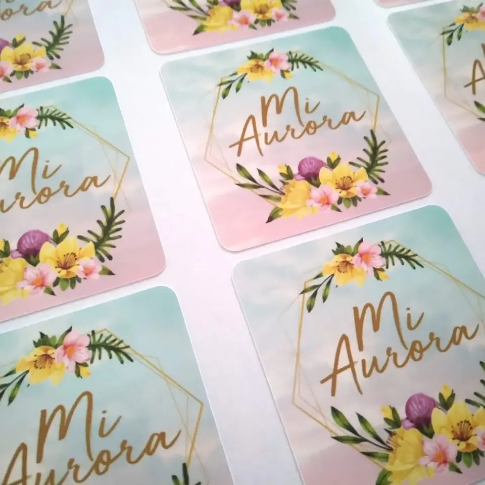 Pack 100 Stickers 5x5 o 5 cms personalizados 4