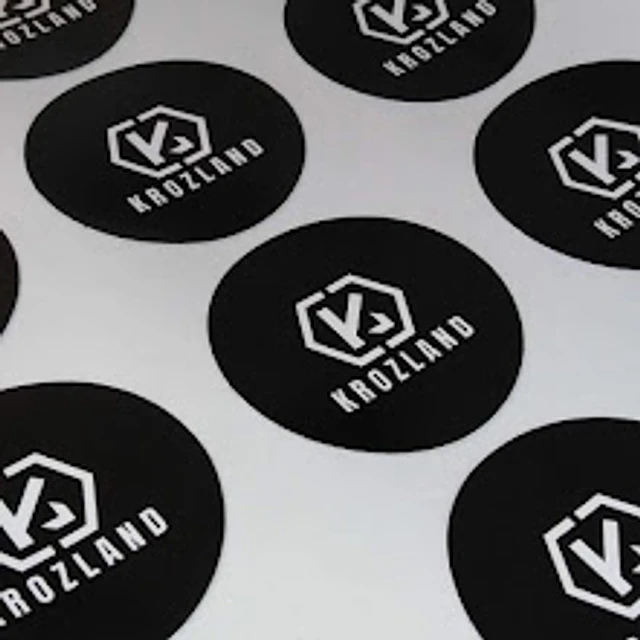 Pack 100 Stickers 5x5 o 5 cms personalizados 5