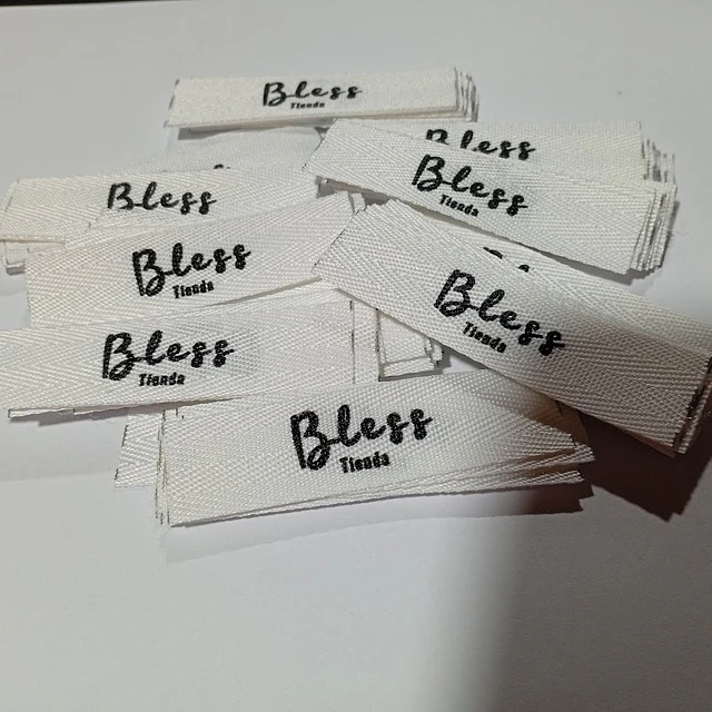 100 Etiquetas Espiga de 2 Cms Personalizadas fondo blanco, cortadas y selladas 2