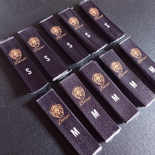 100 Etiquetas Espiga de 2 cms, con tallas surtidas 1