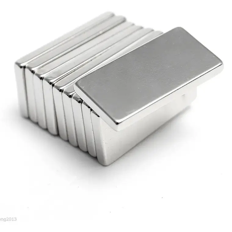 Imanes Neodimio Paquete 20 Unidades De 20X10X2 Mm N35 1