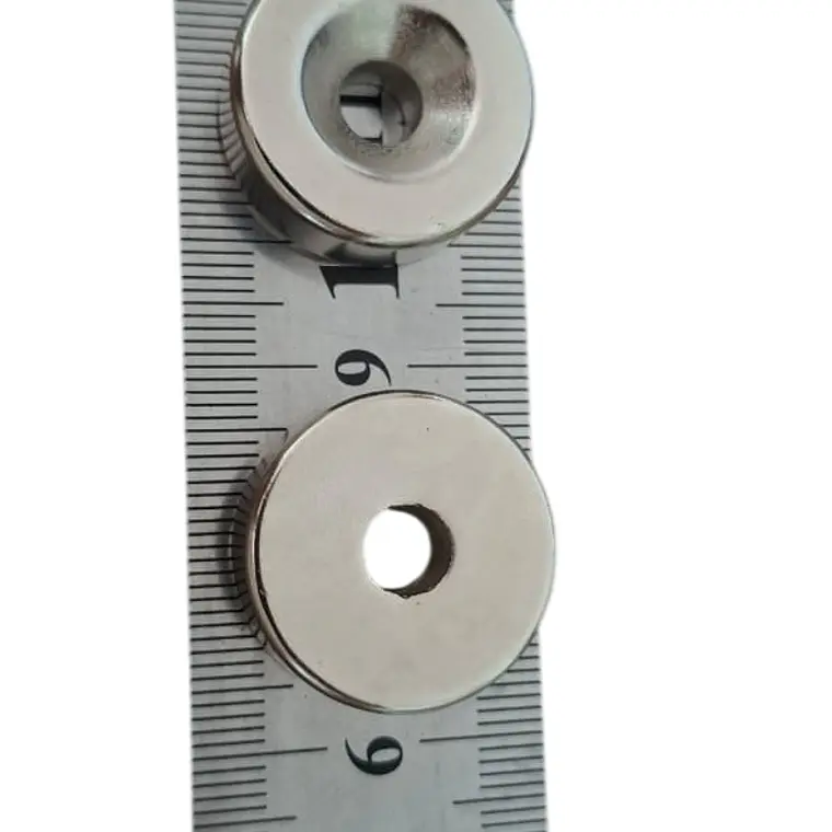 Imán Neodimio 25x10 mm Agujero 6mm Paquete 2 Unidades 4