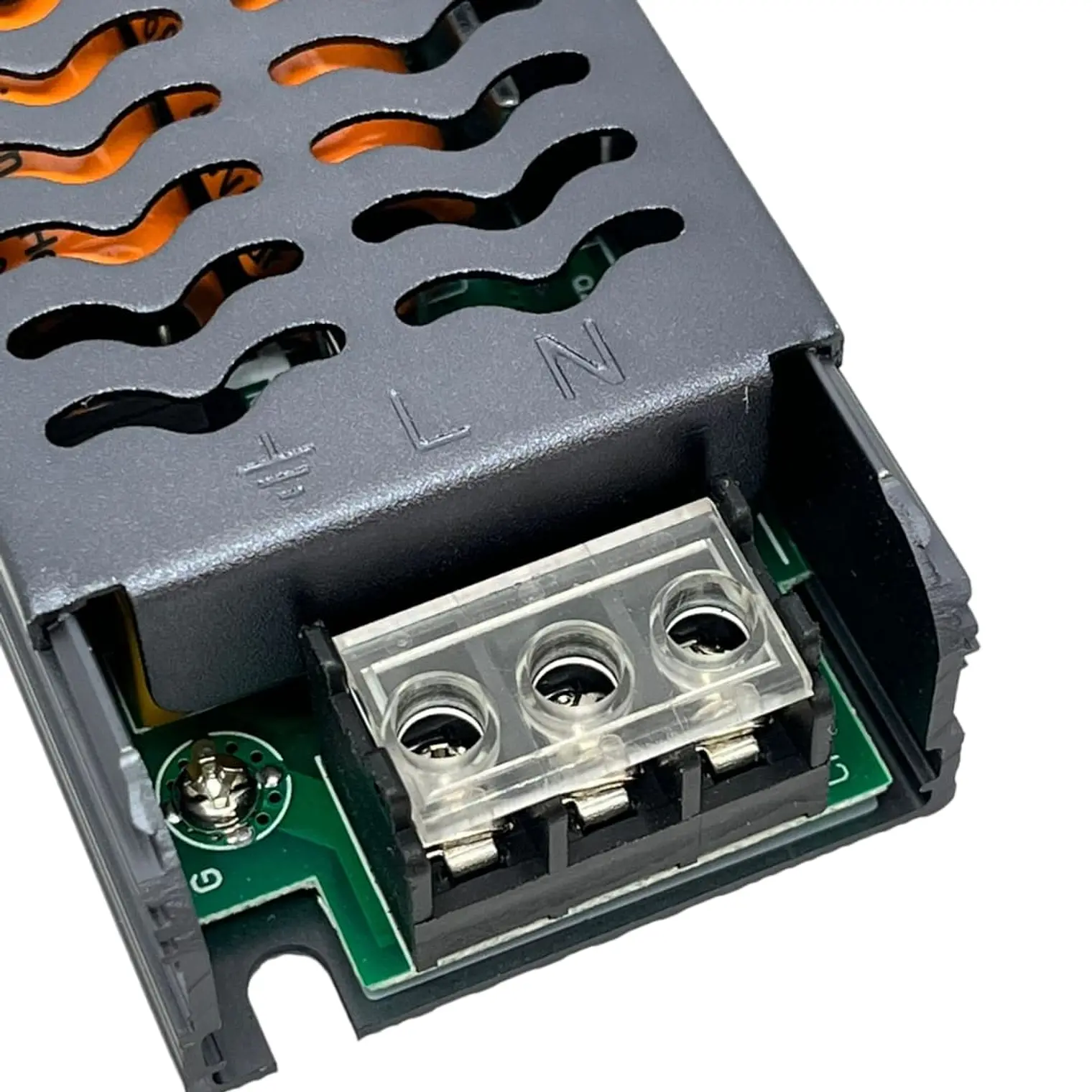 FUENTE DE PODER COMPACTA 250W 2