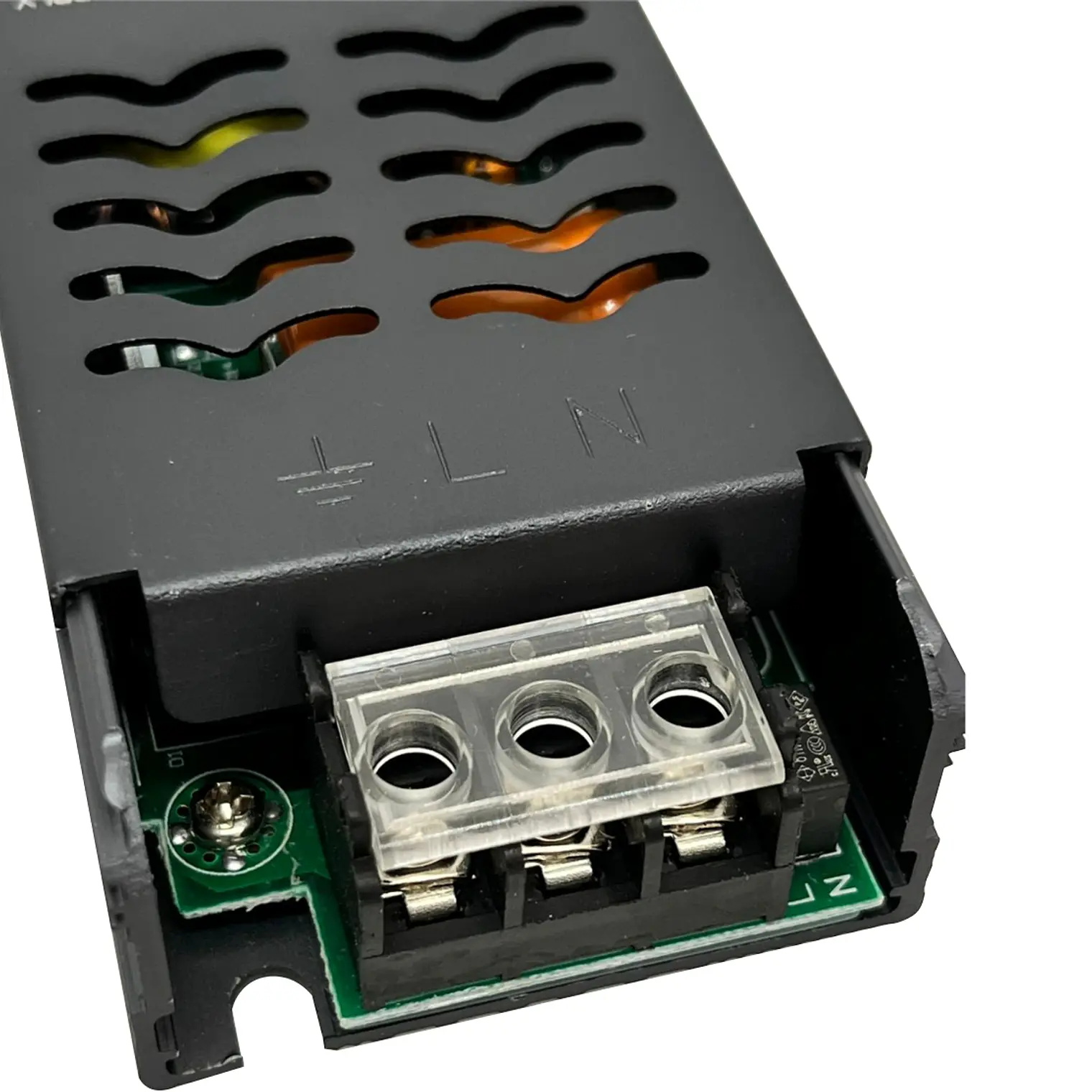 FUENTE DE PODER COMPACTA 100W 3