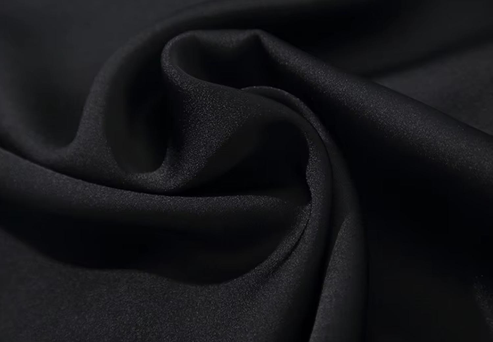 Pijama Satin Short Floreado Diseño Unico Negro Liso L 2