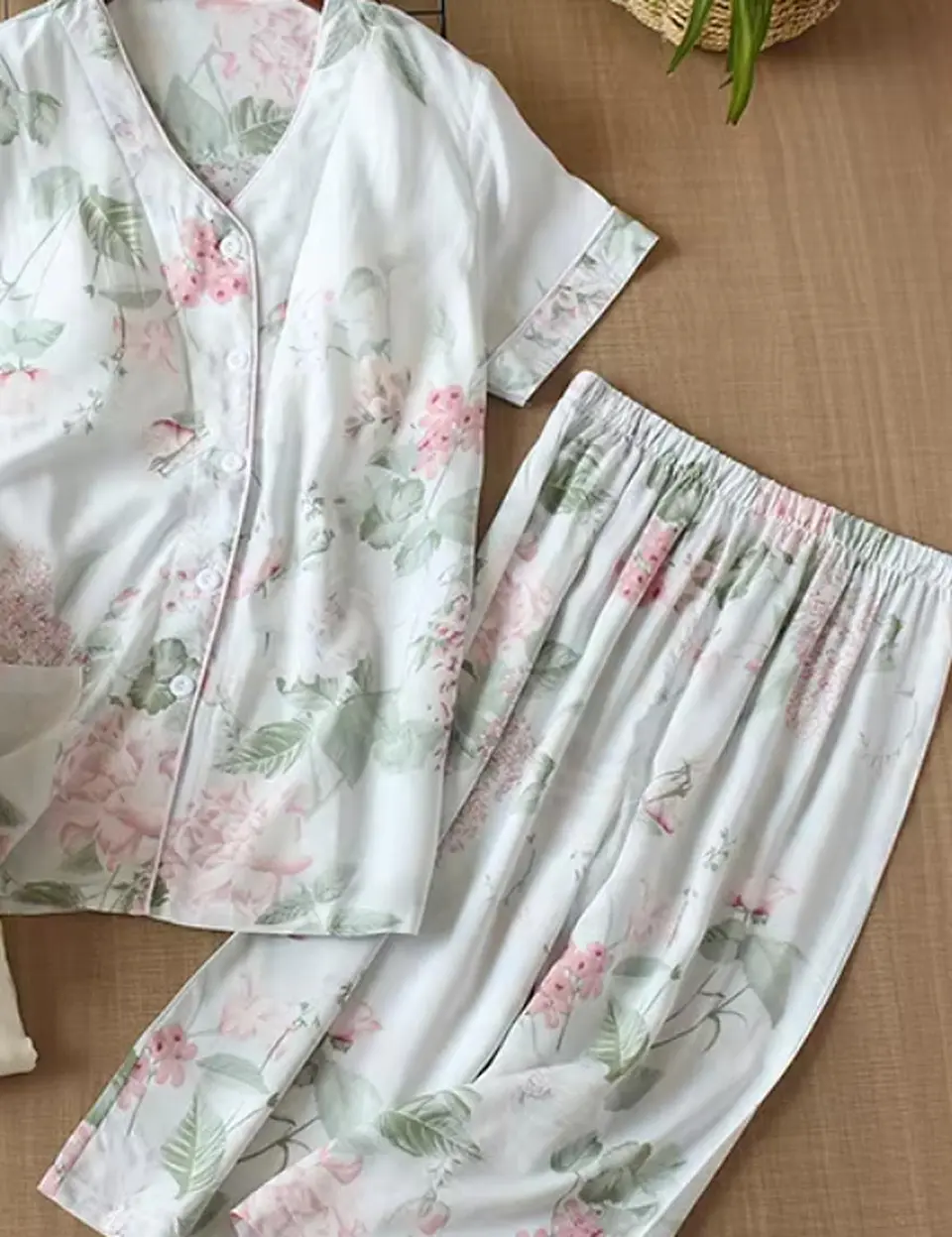 Pijama De Viscosa Diseño Unico Floreado Pantalon Medio Floreado Floreado M 3