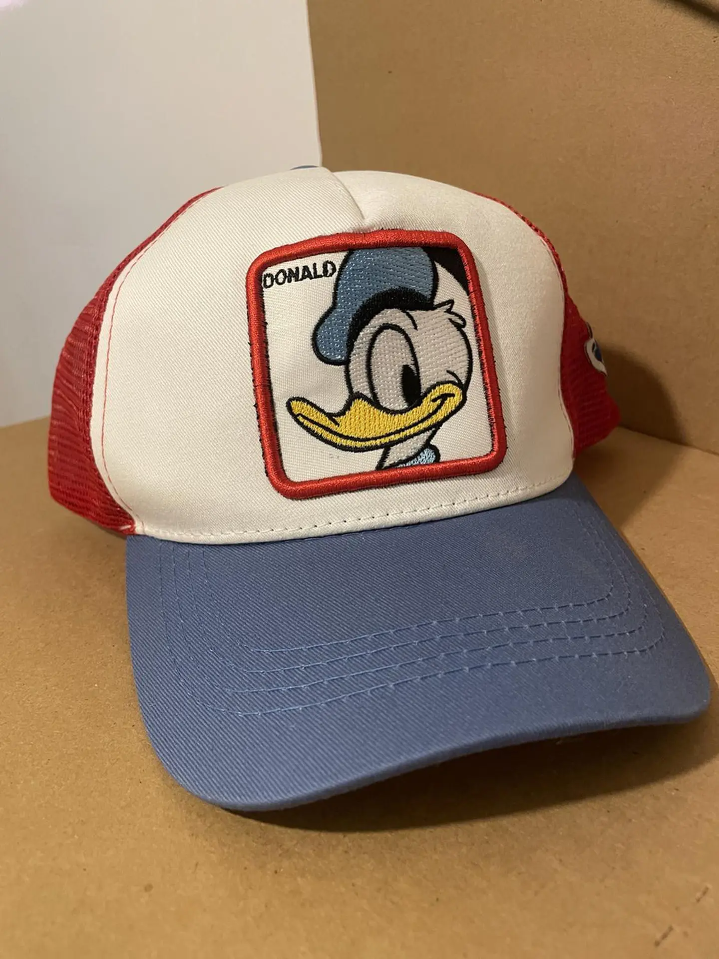 Gorro Jockey Disney Bordado Pato Donald Para El Sol 3