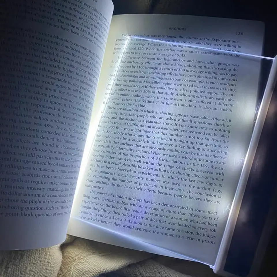 Lampara para leer en oscuridad libros apoya ayuda lectura 2