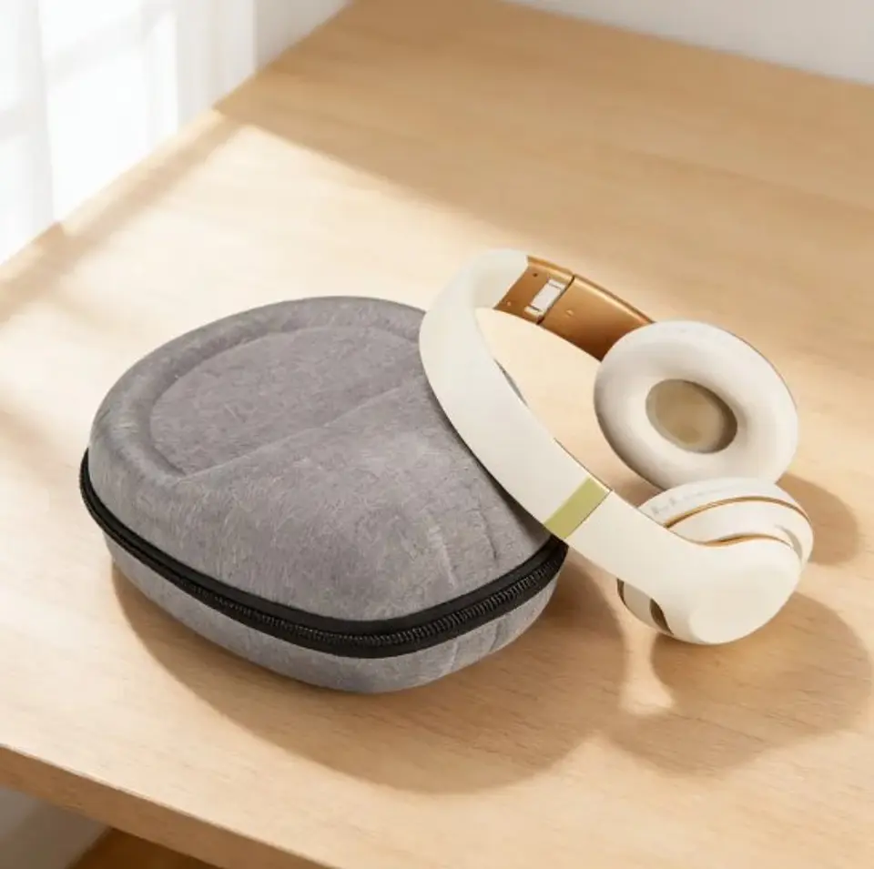 Estuche Duro 22,5 X 19cm Para Audifonos Sony Y Similares 2