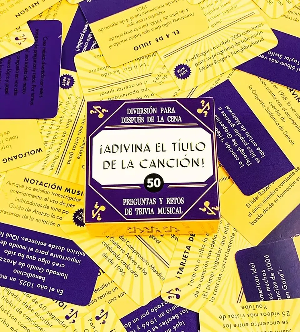 pack juego de mesa para jugar con amigos en viajes 4