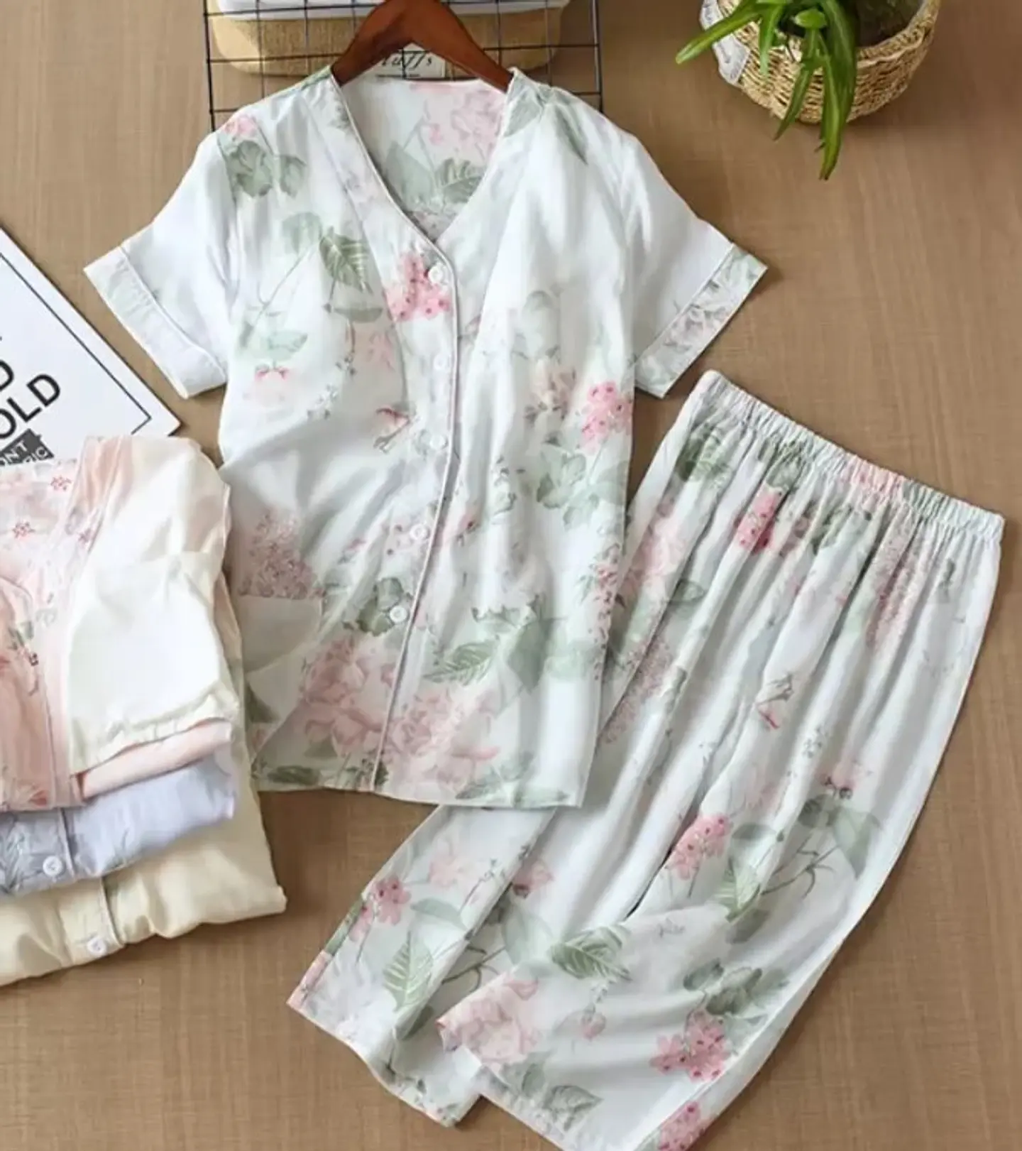 Pijama De Viscosa Diseño Unico Floreado Pantalon Medio Floreado Floreado S 3
