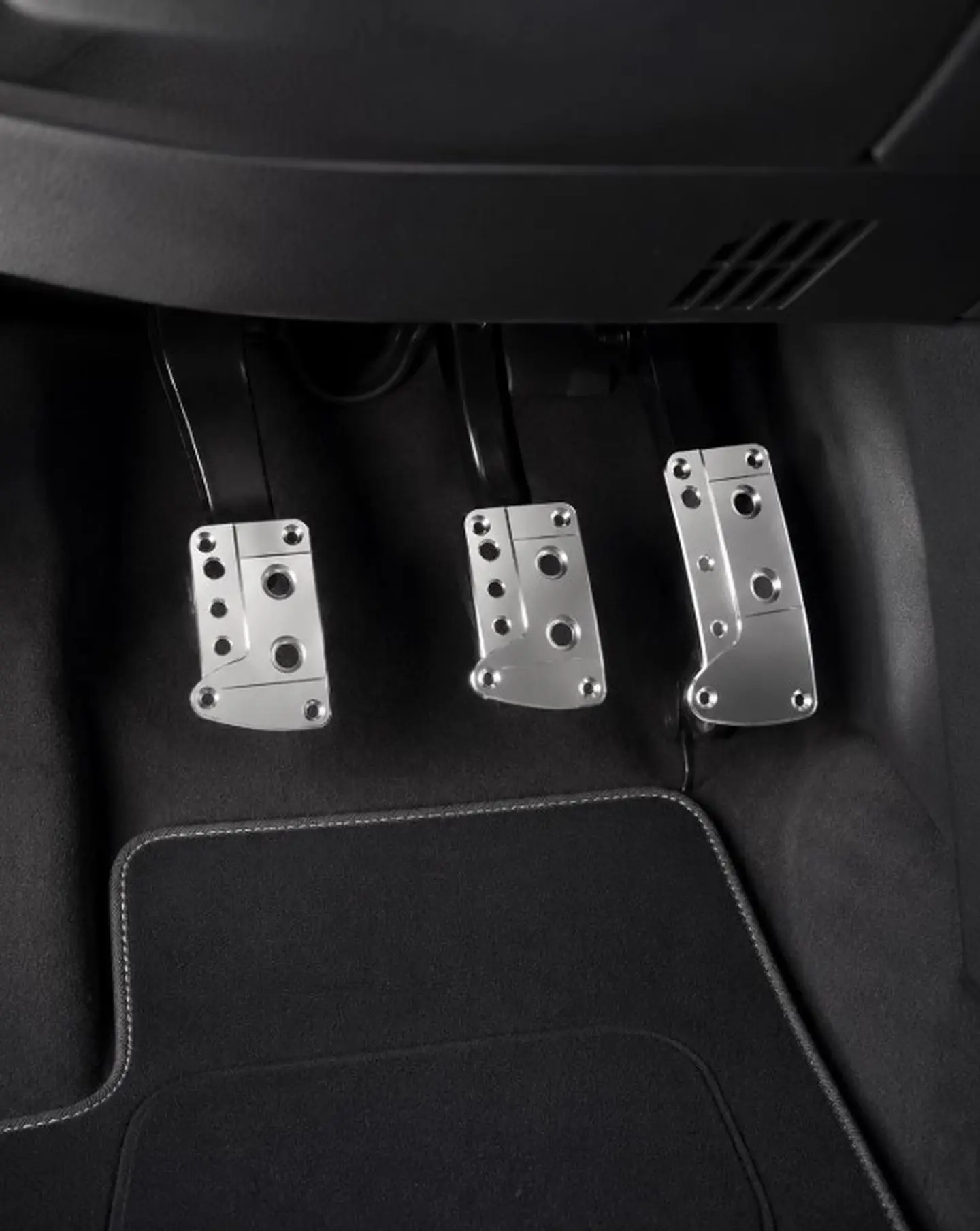 Cubrepedales Tuning Universal Racing para Auto, 3 Piezas 5