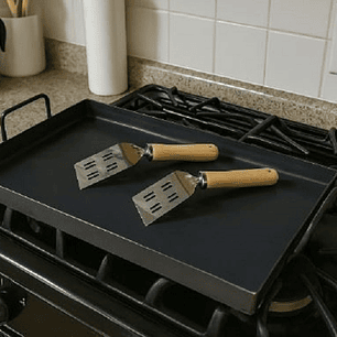 Plancha Churrasquera 45X25 mas dos Espatulas