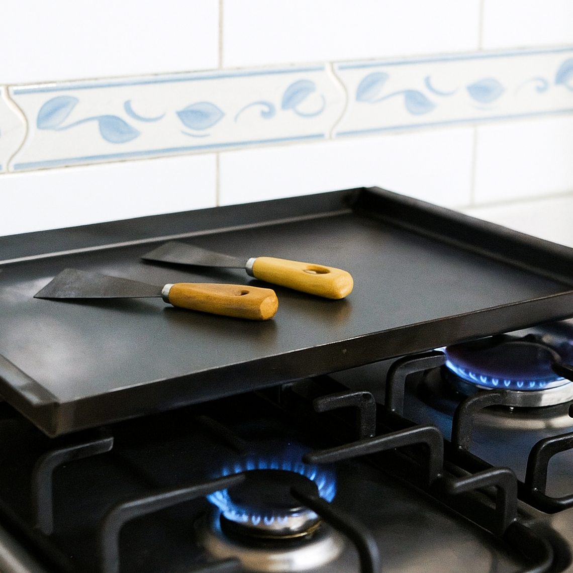 Plancha Churrasquera 45x29 Mas 2 Espatulas 1