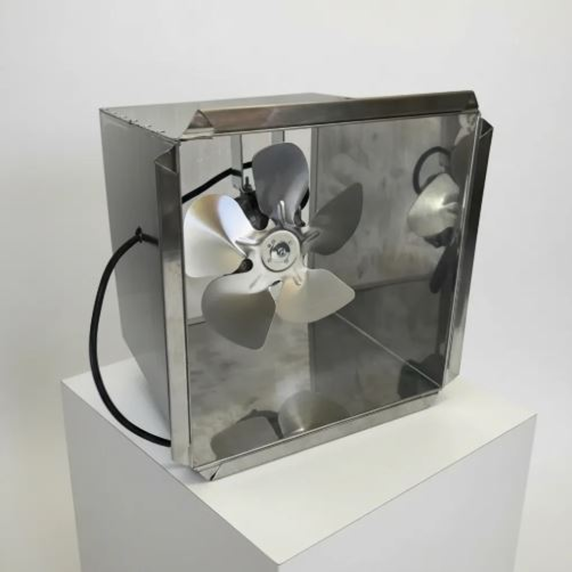 Extractor de Aire 12 Pulgadas Cuadrado 3