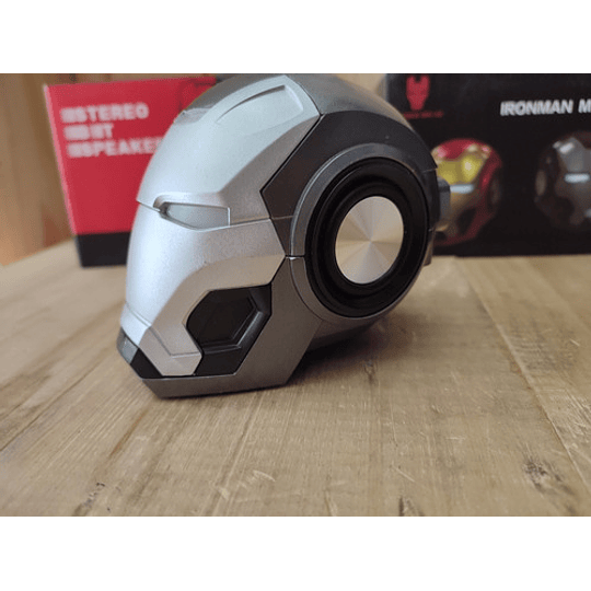 Parlante Portátil Bluetooth Iron Man