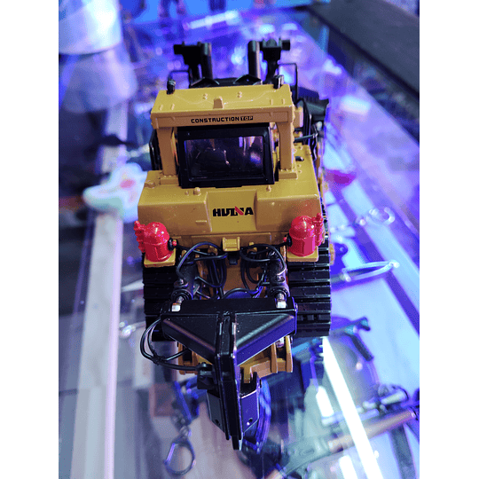 Bulldozer full metal, a escala 1:50