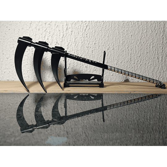 Guadaña Triple de Hidan (Naruto) - Réplica de Metal + Soporte de Exhibición