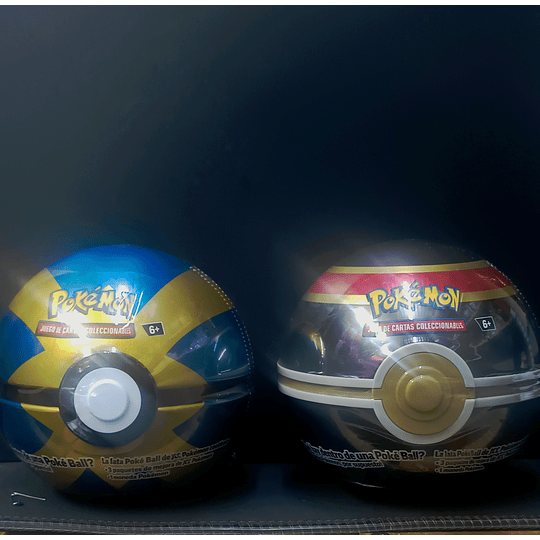 Poké Ball Metálica de Colección - Incluye 3 Sobres de Mejora Originales y 1 Moneda de Juego TCG